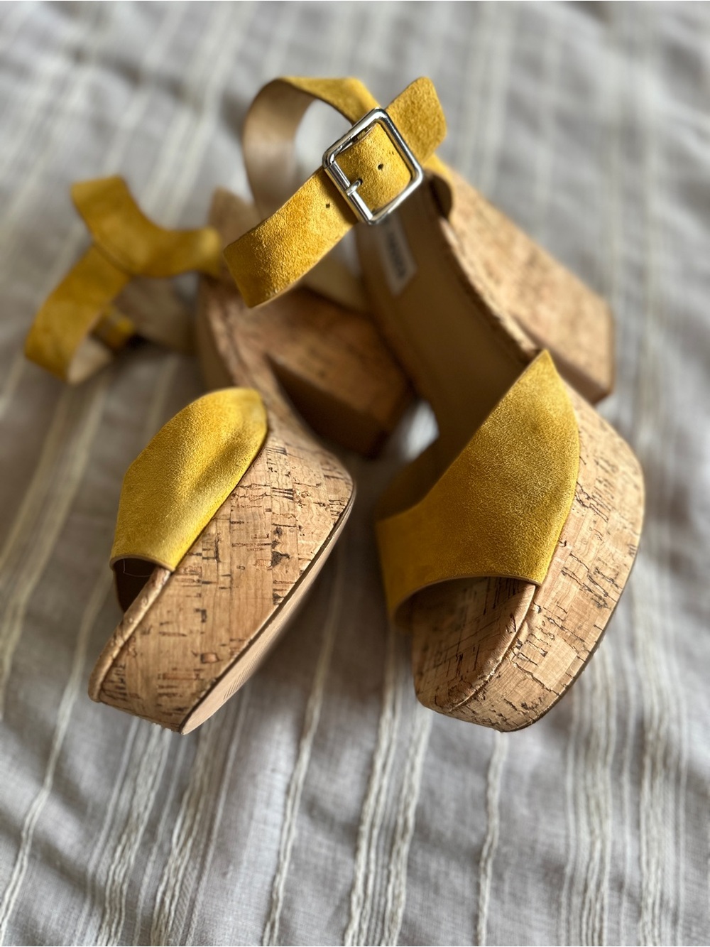 NWOB STEVE MADDEN Citrus-C Retro Mustard Suede Platform Cork Sandal | 8.5